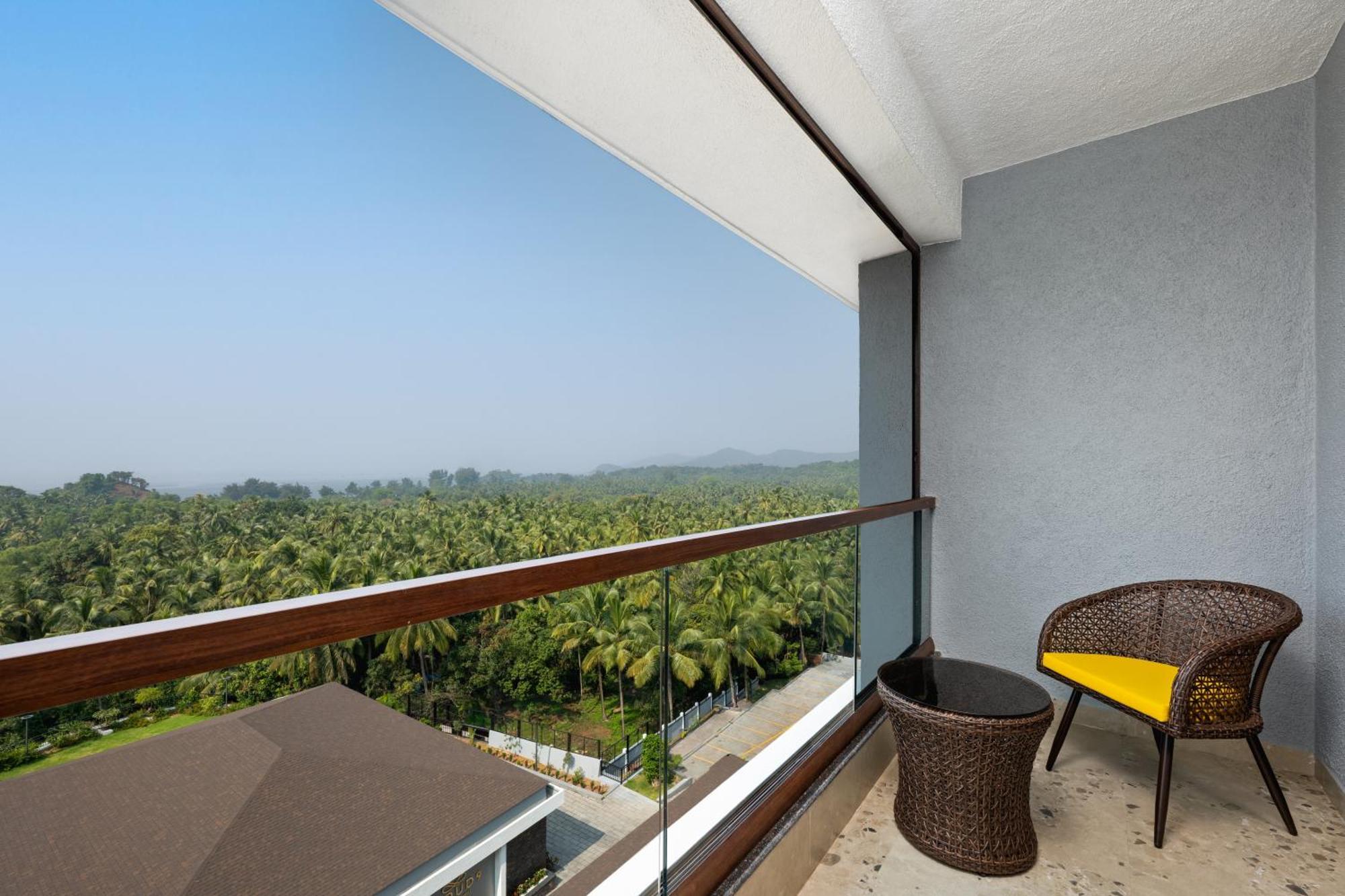 Cloud9 Sarovar Premiere Palomen Goa Palolem Bagian luar foto